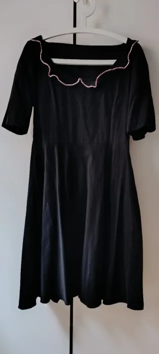 Vestido pin up bordado loros negro