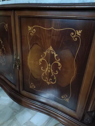 Mueble comedor clásico madera y mármol