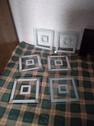 Juego de posavasos de madera y cristal