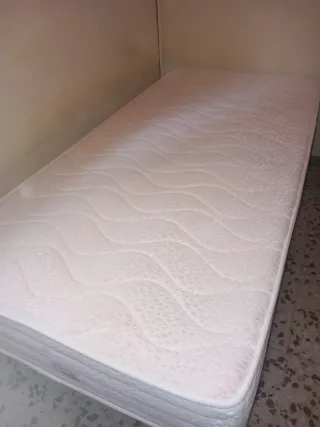 Colchón y somier de lamas 90x190