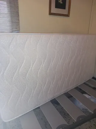 Colchón y somier de lamas 90x190