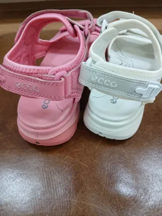 Sandalias Ecco Niña Rosa y Blanca