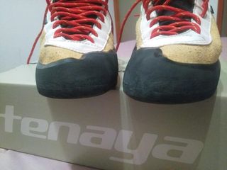 Pies de Gato Tenaya Masai talla 42