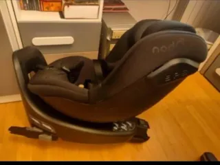 Silla de coche negra