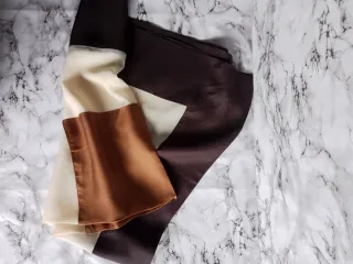 Foulard Furla Beige e Marrone