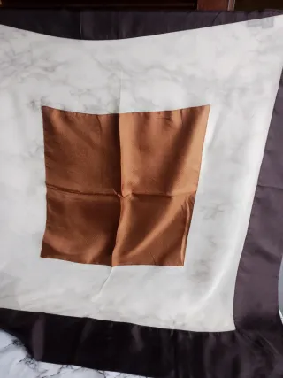 Foulard Furla Beige e Marrone