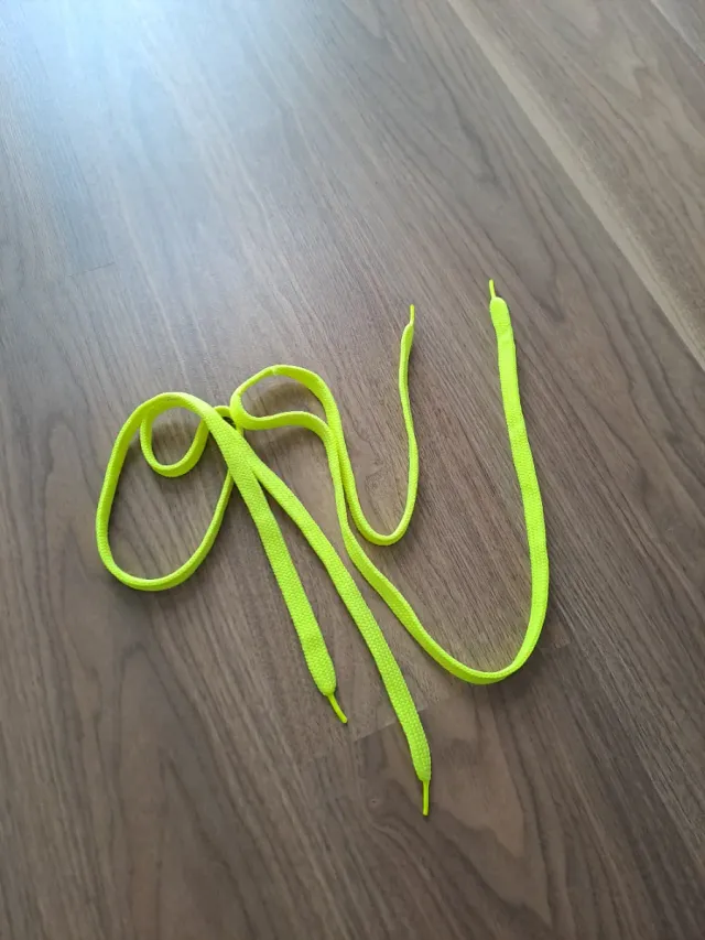 Cordones anchos 120cm amarillo