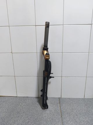 Forcella sospensione 26" MTB V-Brake classica