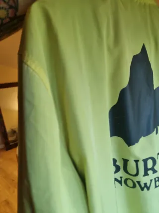 Cortavientos Burton Amarillo y Negro