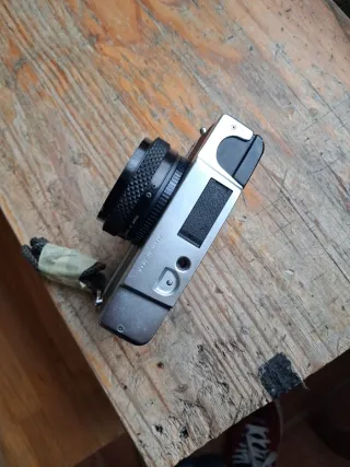 Cámara Petri ES AUTO Plata y Negra