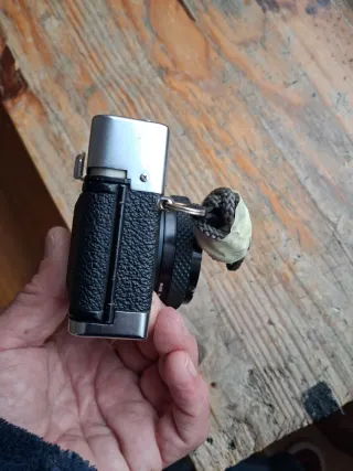 Cámara Petri ES AUTO Plata y Negra