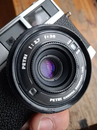 Cámara Petri ES AUTO Plata y Negra