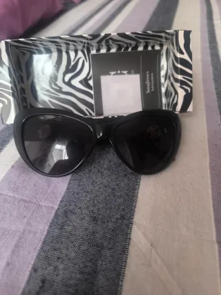 Gafas de sol Naomi Campbell Negras