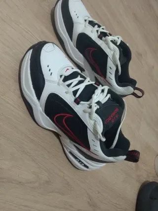 Zapatillas Nike Air Monarch IV Talla 40