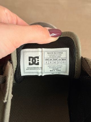 Sapatilhas DC Cinza e Verde