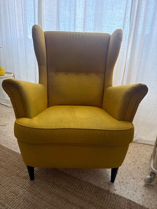 Sillón amarillo tela Ikea