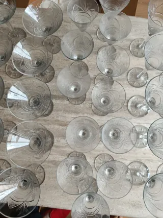 Juego de copas talladas Vintage