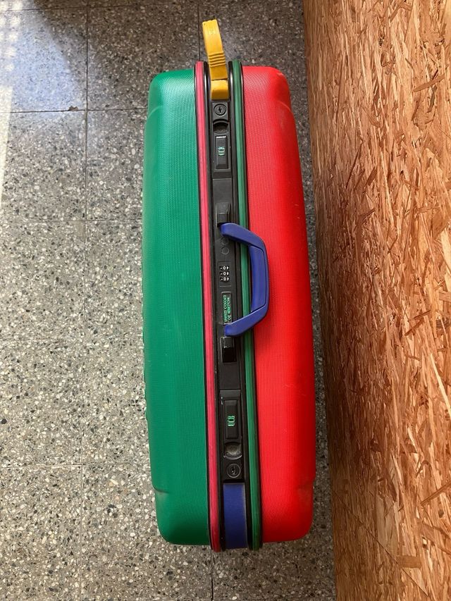 Maleta Benetton Vintage Verde y roja