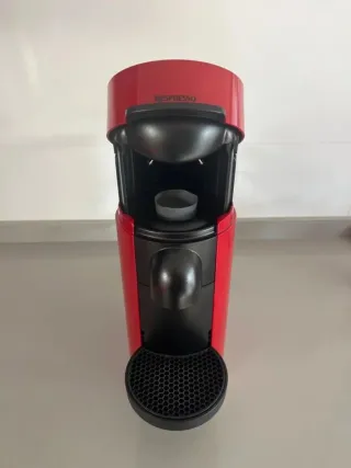 Cafetera Nespresso Roja