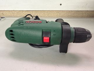 Taladro percutor Bosch PSB 550 RE 550W