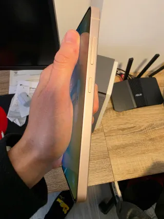 Samsung Galaxy S25 (Gris y Rosa)