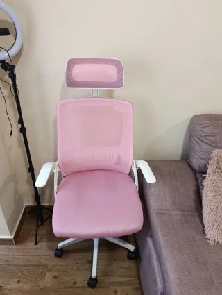 Silla de escritorio ergonómica rosa y blanca