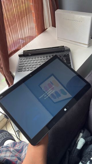 Portátil Fujitsu Plata