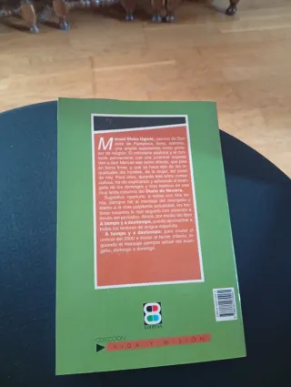 Libro: A Tiempo y a Destiempo