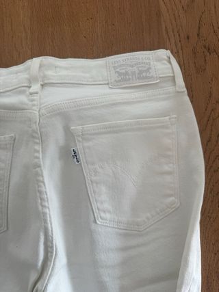 Pack 2 Pantalones Levi's 27 y Zara 36