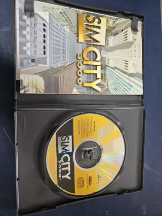 Juegos PC: Submarine Titans y Sim City 3000