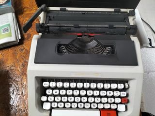 Máquina de escribir Olivetti