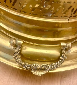 Brasero antiguo latón dorado con bandeja