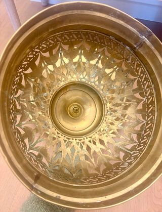 Brasero antiguo latón dorado con bandeja