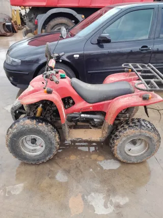 Quad Adly Z1 Rojo NO TIENE PAPELES si que funciona