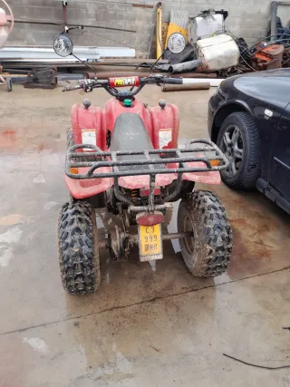 Quad Adly Z1 Rojo NO TIENE PAPELES si que funciona