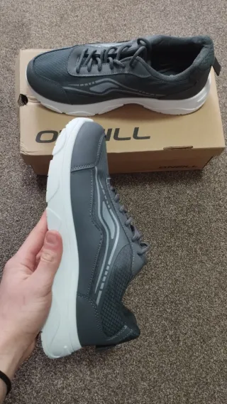 Zapatillas O'Neill grises y blancas Talla 44