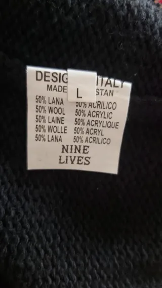 Maglione con zip e patch Nine Lives tg L
