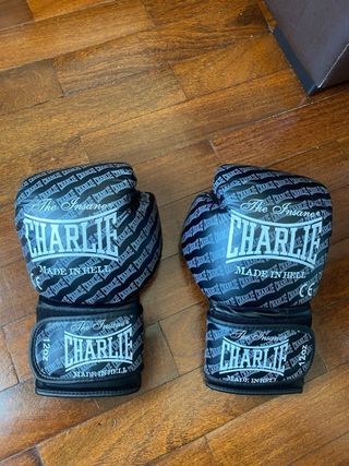 Guantes de boxeo Charlie The Insane