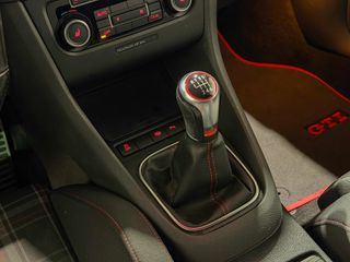 Volkswagen Golf 2.0 TSI 210cv GTI