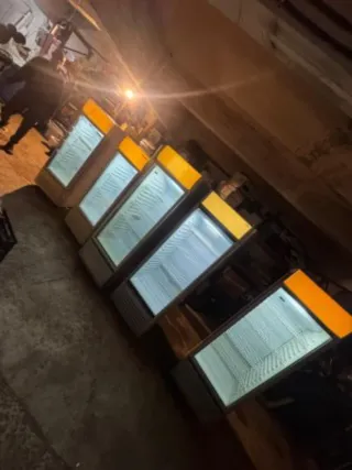 Frigoriferi espositivi refrigerati