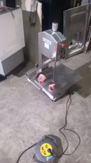 Frigoriferi espositivi refrigerati