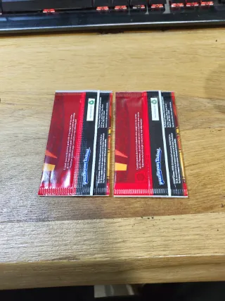 2 Packs de cartas Pokémon Mcdonalds 2024