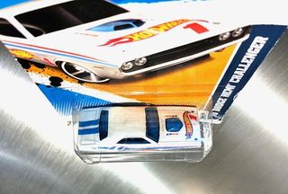 Hot Wheels 1970 Dodge Hemi Challenger