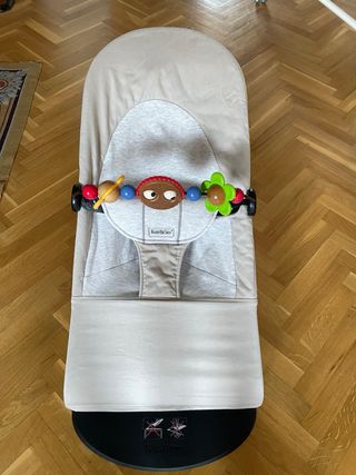 Hamaca BabyBjörn con juguete