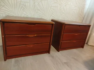 Mesitas de noche de madera. Las 2x20€