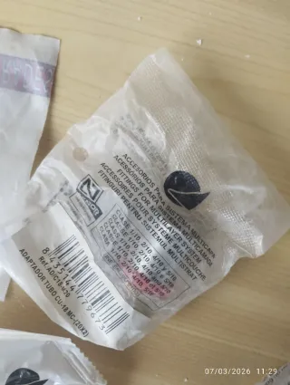 Conectores Isotubex y Uponor. Lote de 20 por 25 e