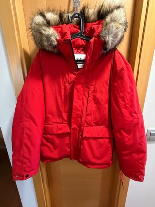 Abrigo Zara Rojo Caballero