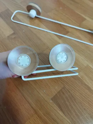 Toallero y porta rollos de papel higiénico ventosa