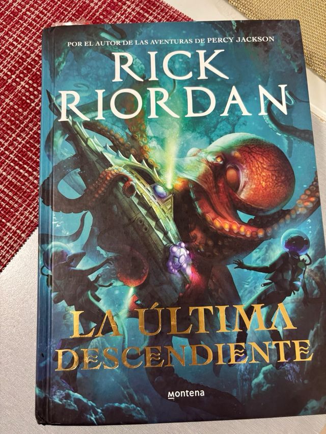 4 libros de lectura infantiles en perfecto estado