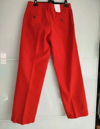 Conjunto Zara: Chaqueta y Pantalón Rojo